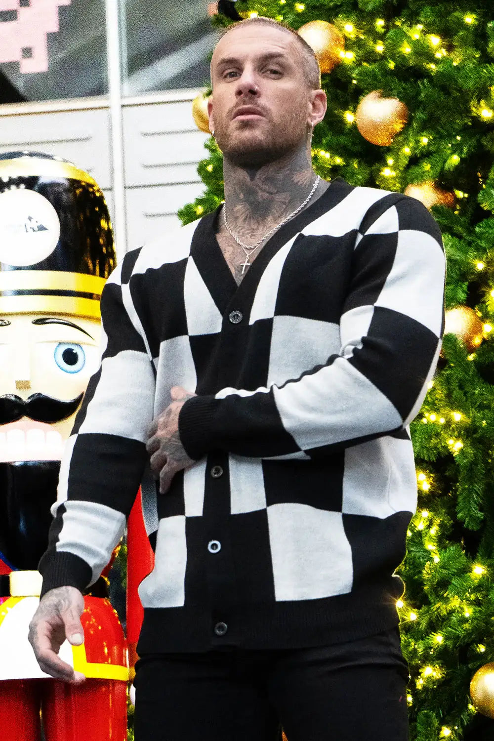 men's button cardigan sweater - black & white