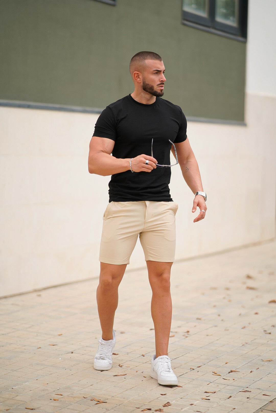Herren-Stretch-Chino-Shorts in Schwarz/Aschgrau/Blau/Berggrün (Innenbeinlänge 7")