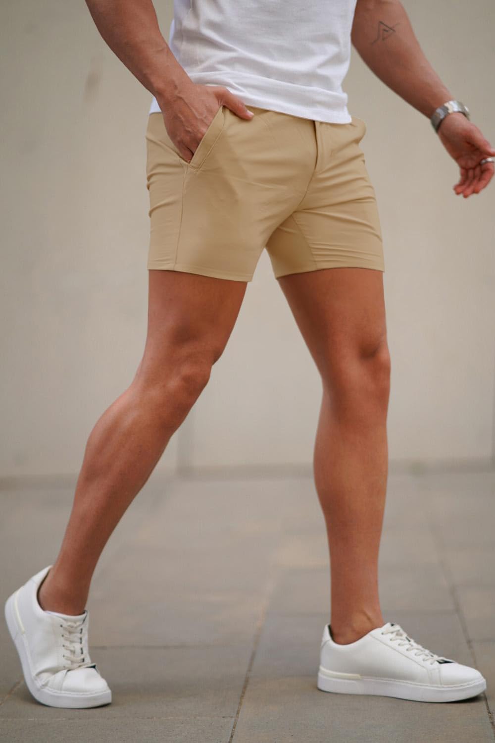 Pantalón corto chino elástico color caqui claro para hombre