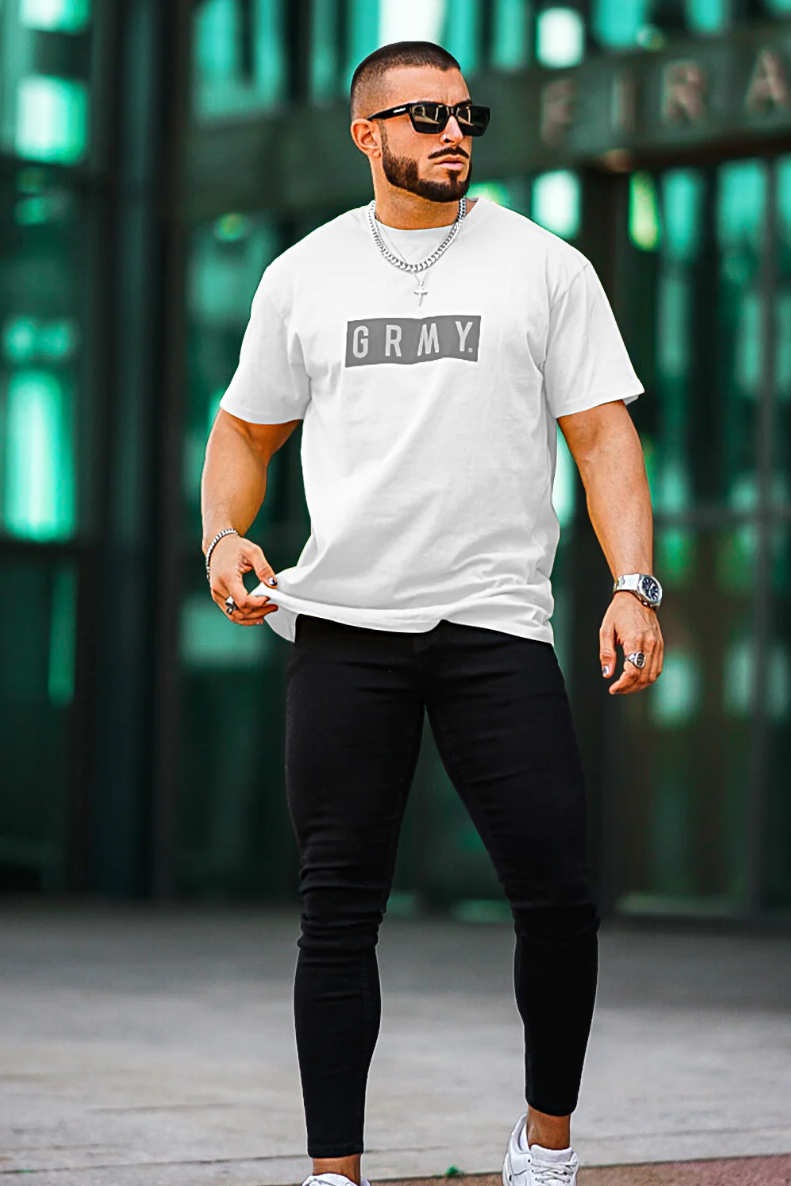The allure of muscle fit jeans: the perfect blend of style and comfort