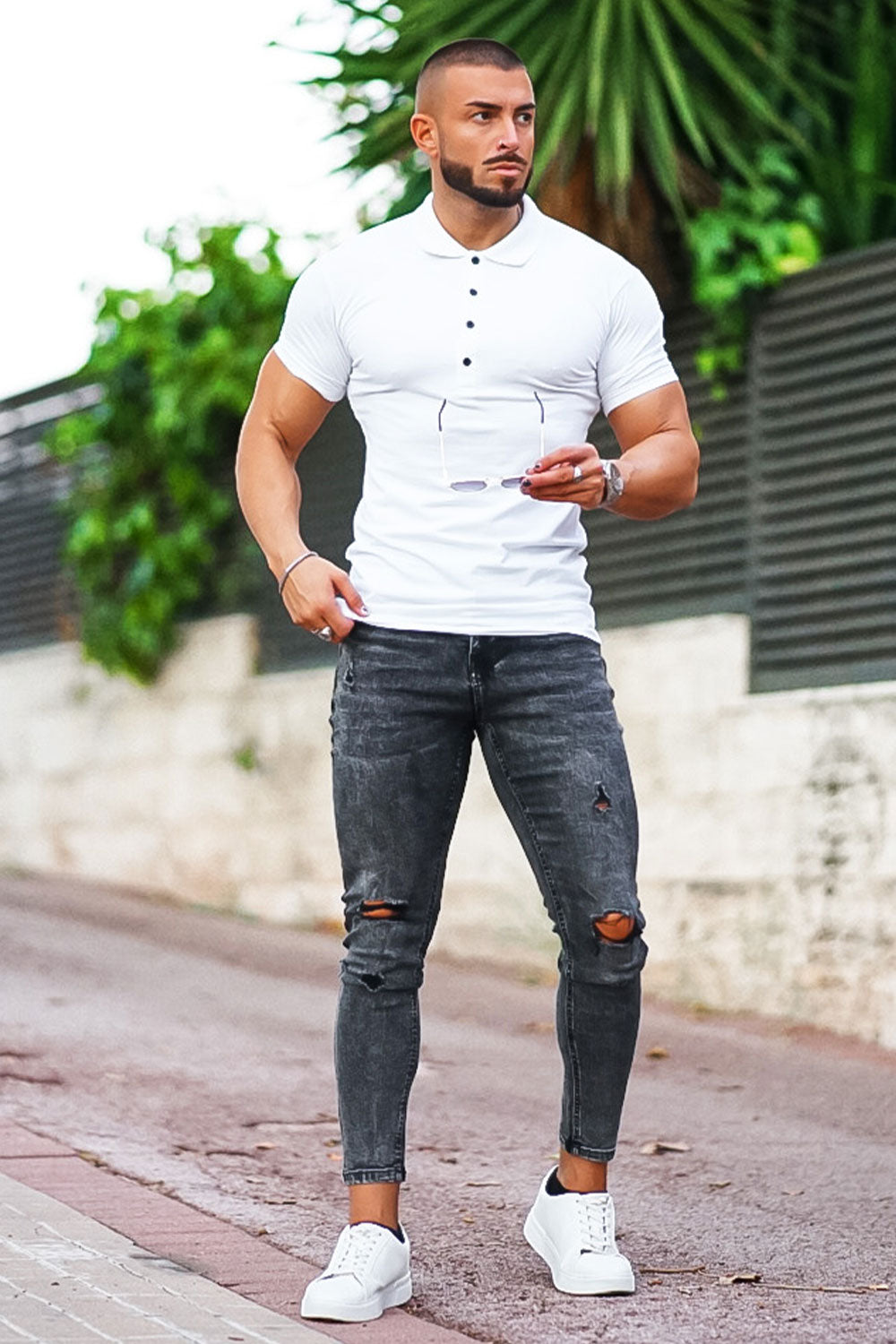 high waisted ripped skinny jeans