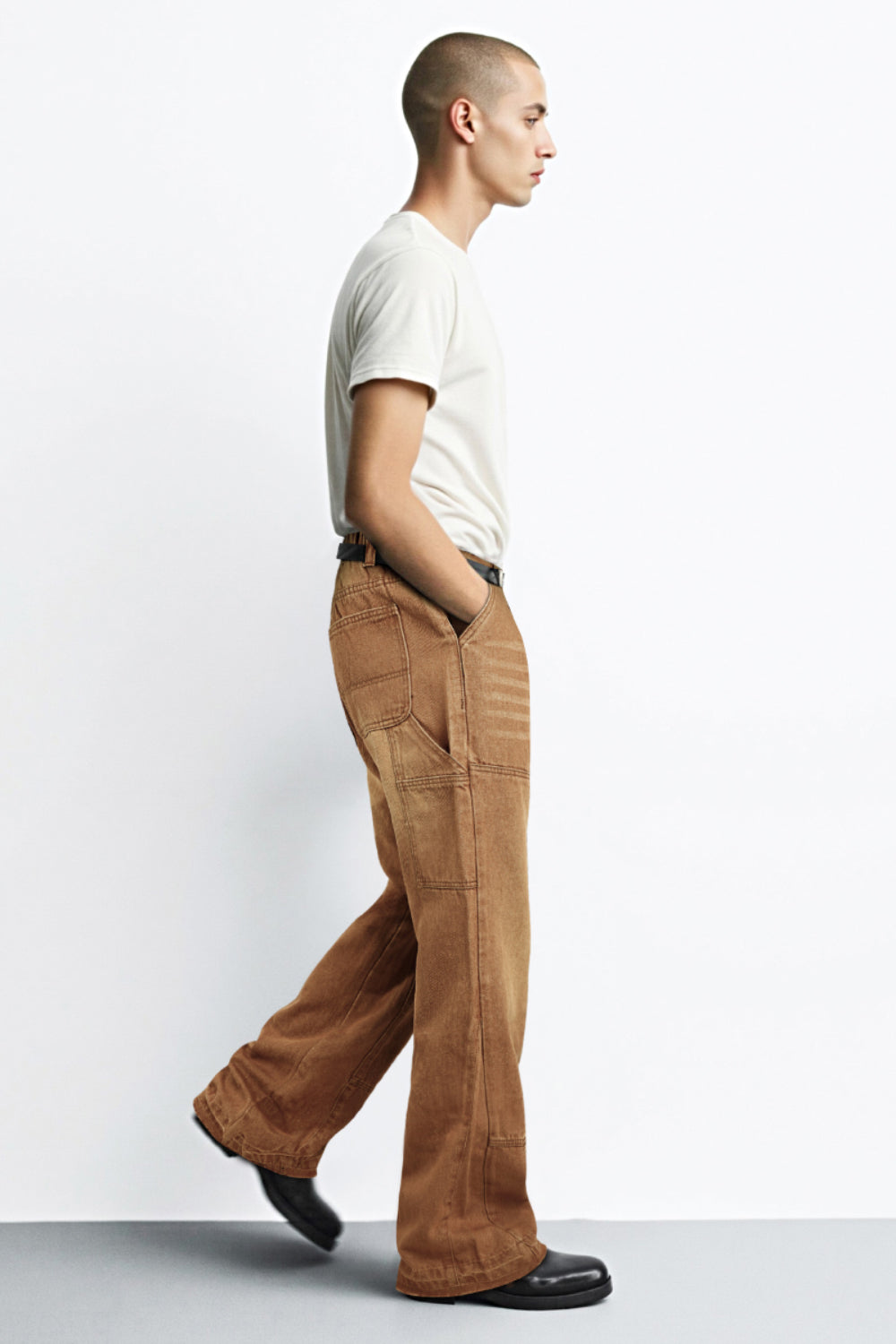 Men Relaxed Flared Jean - Brown