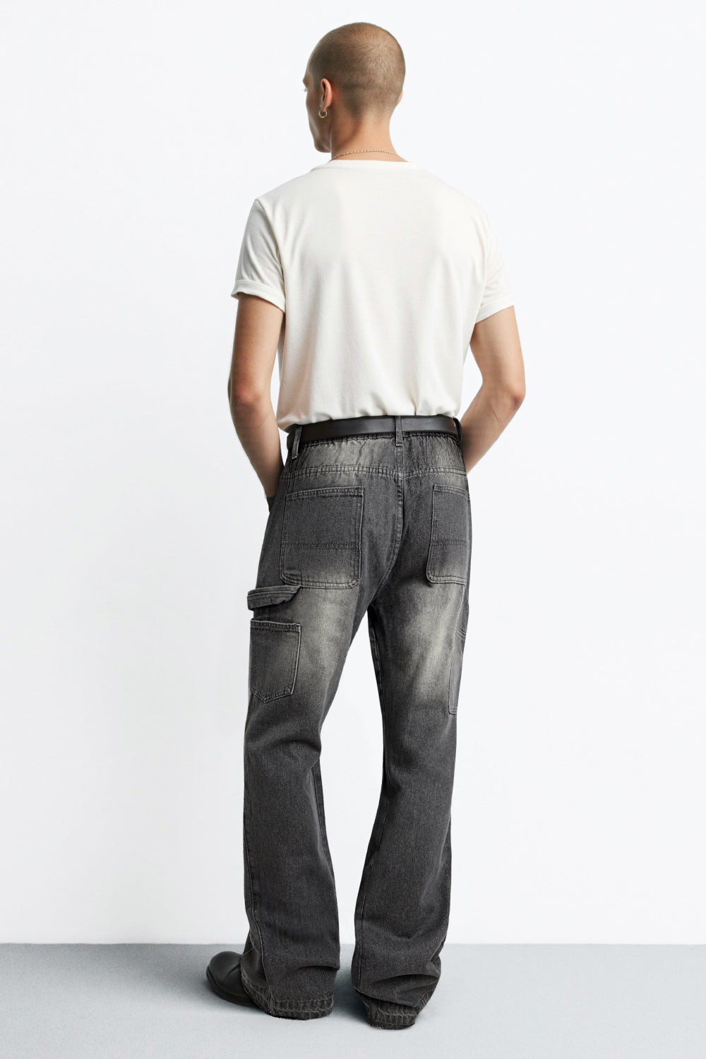 Men Relaxed Flared Jean - Washed Black