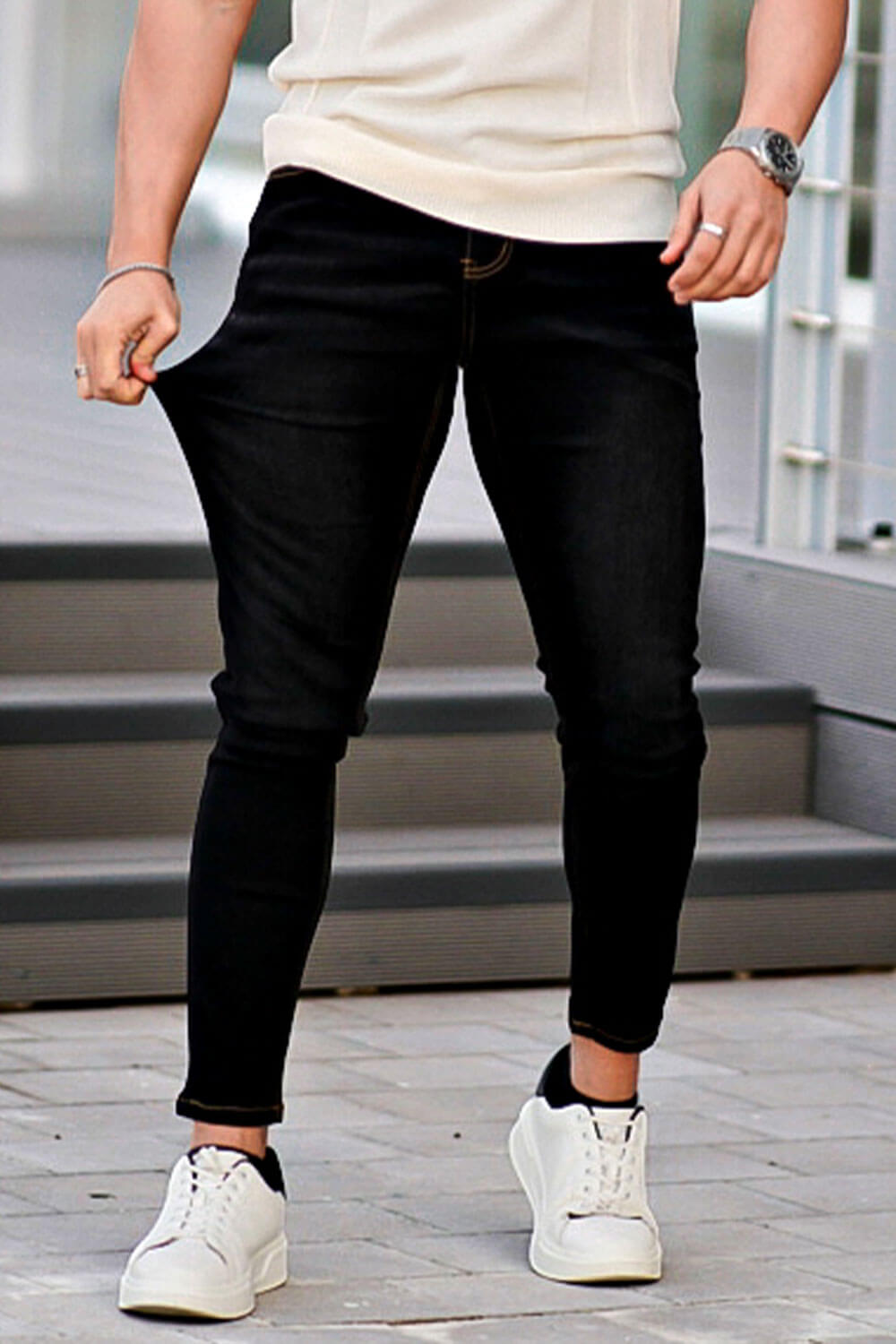 relaxed skinny jeans- black