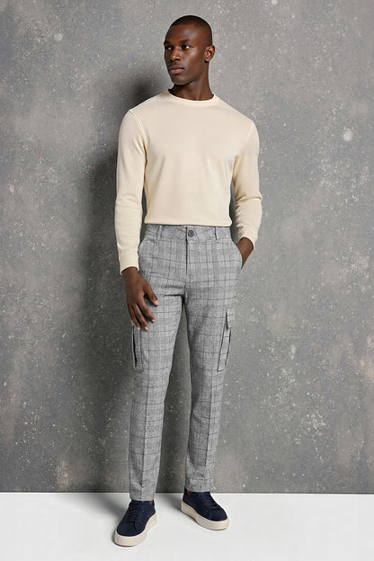 Graue Stretchhose für Herren – Tasche