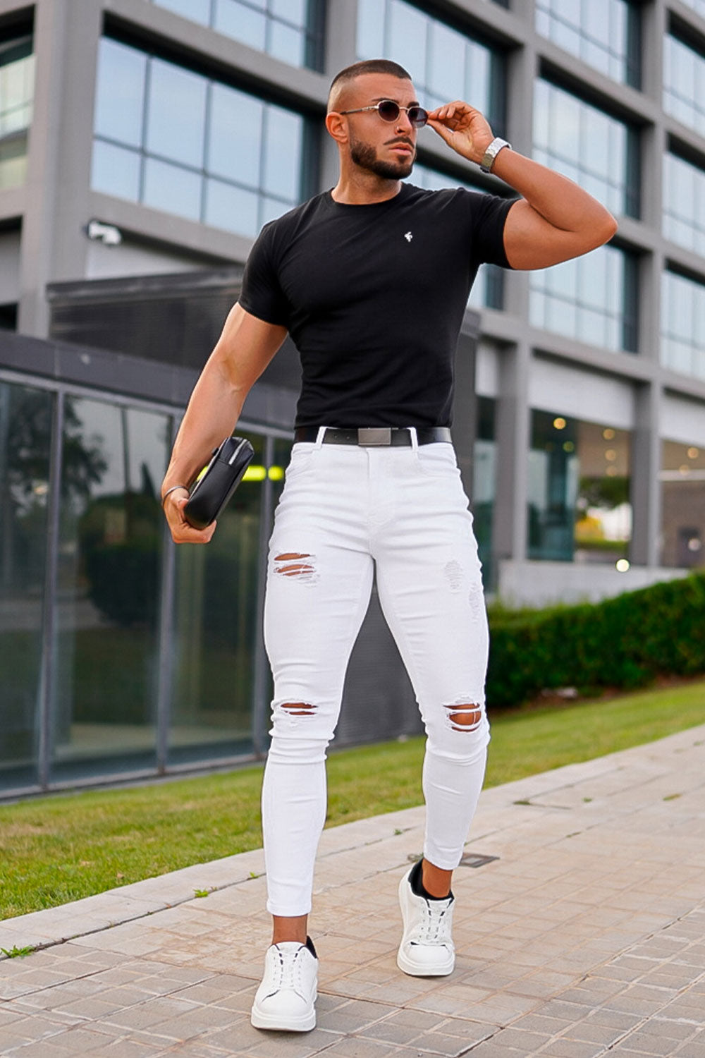 Jeans branco masculino rasgado