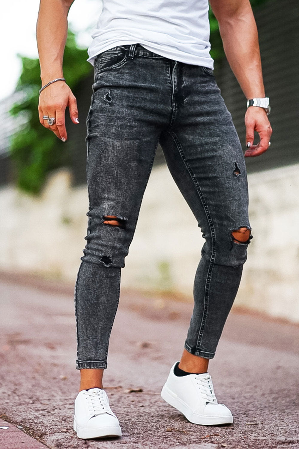 high waisted ripped skinny jeans
