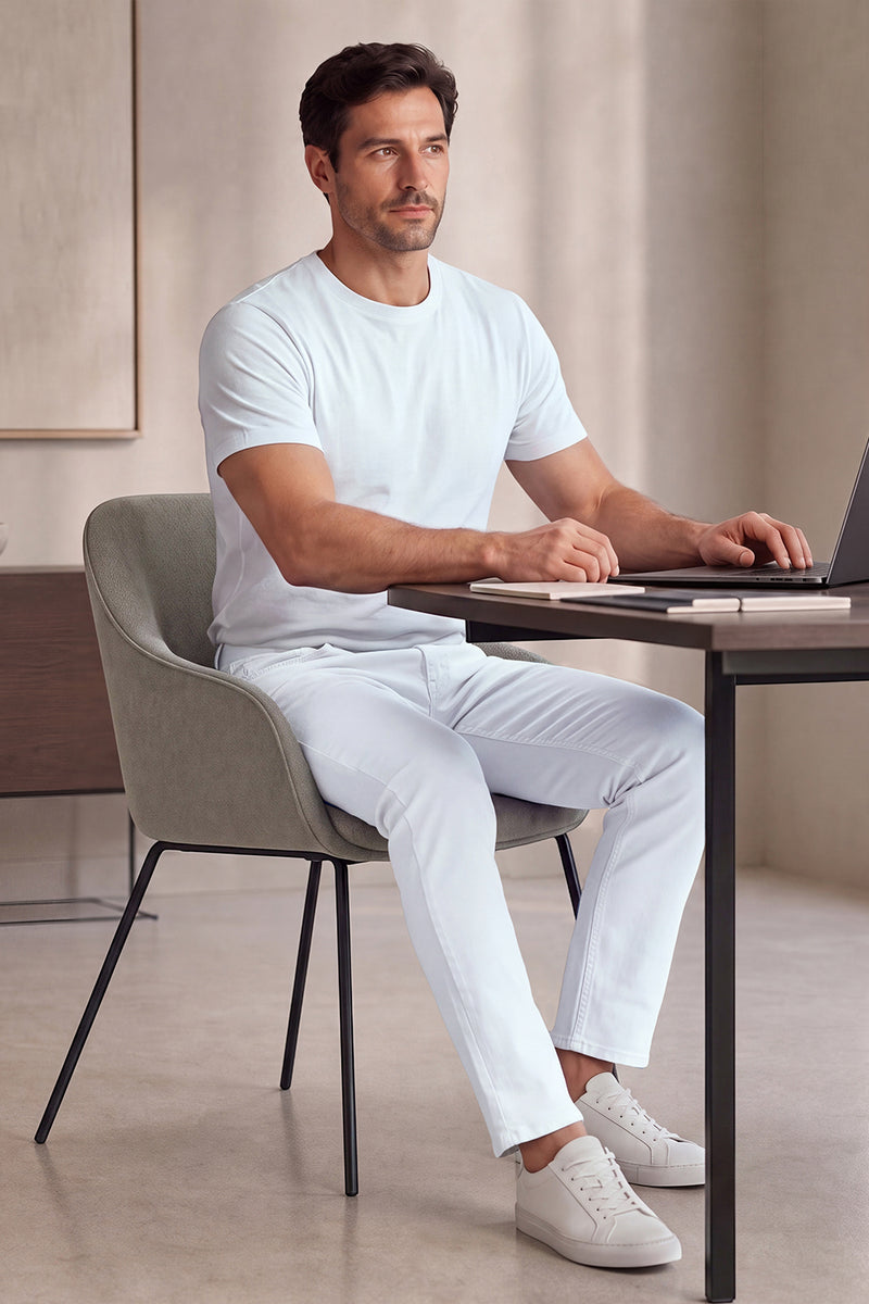 Moderne, schmal geschnittene Herren-Jeans aus Stretch-Denim