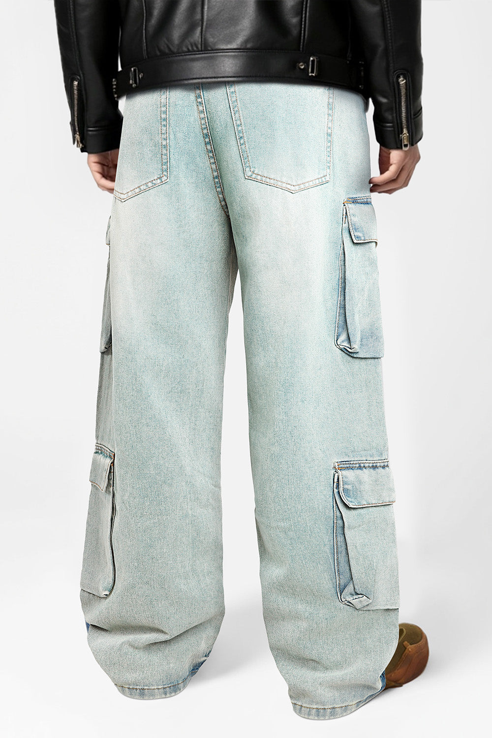 Men's Loose Jean With Pocket - Light Blue