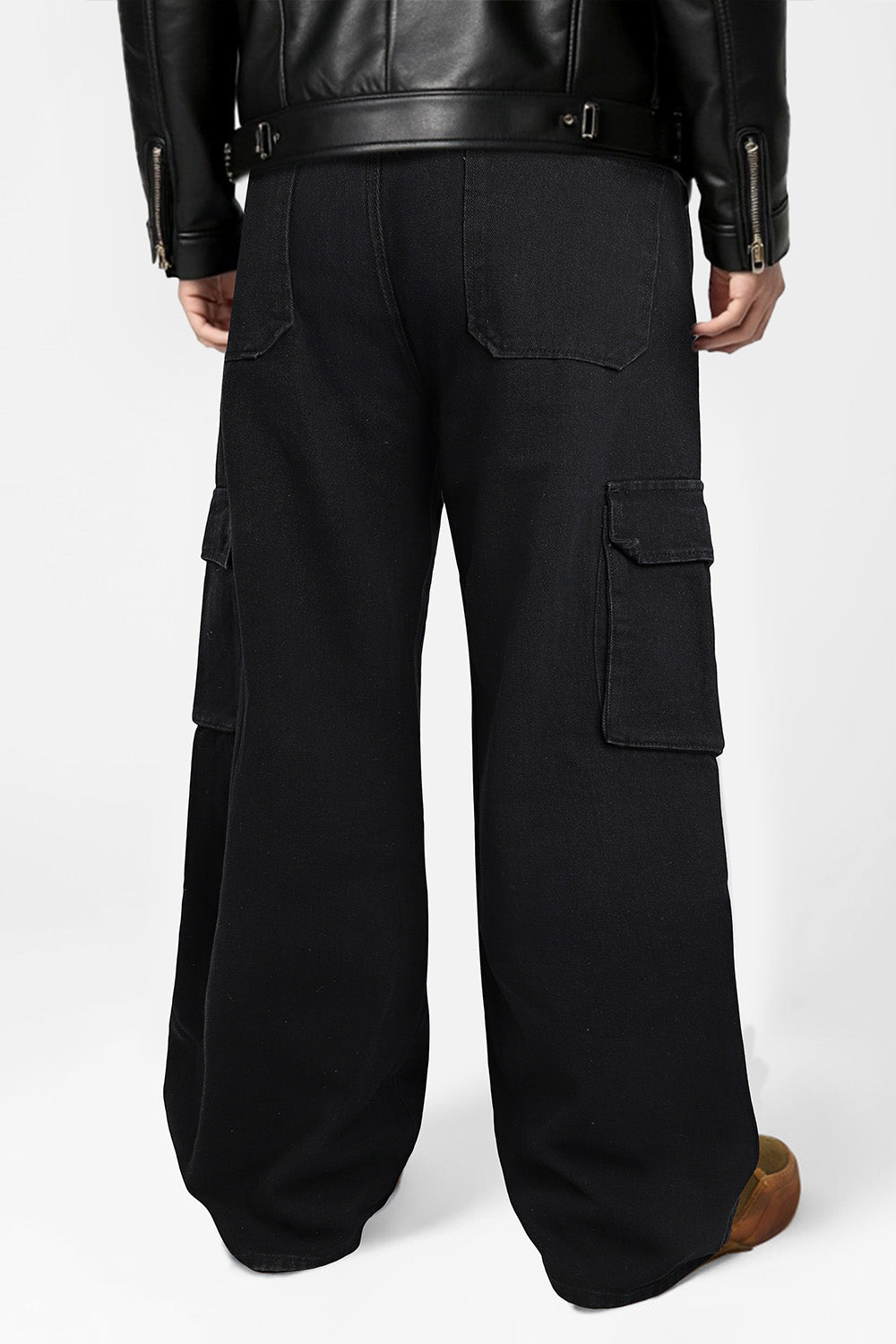 Men's Loose Jean With Pocket - Black