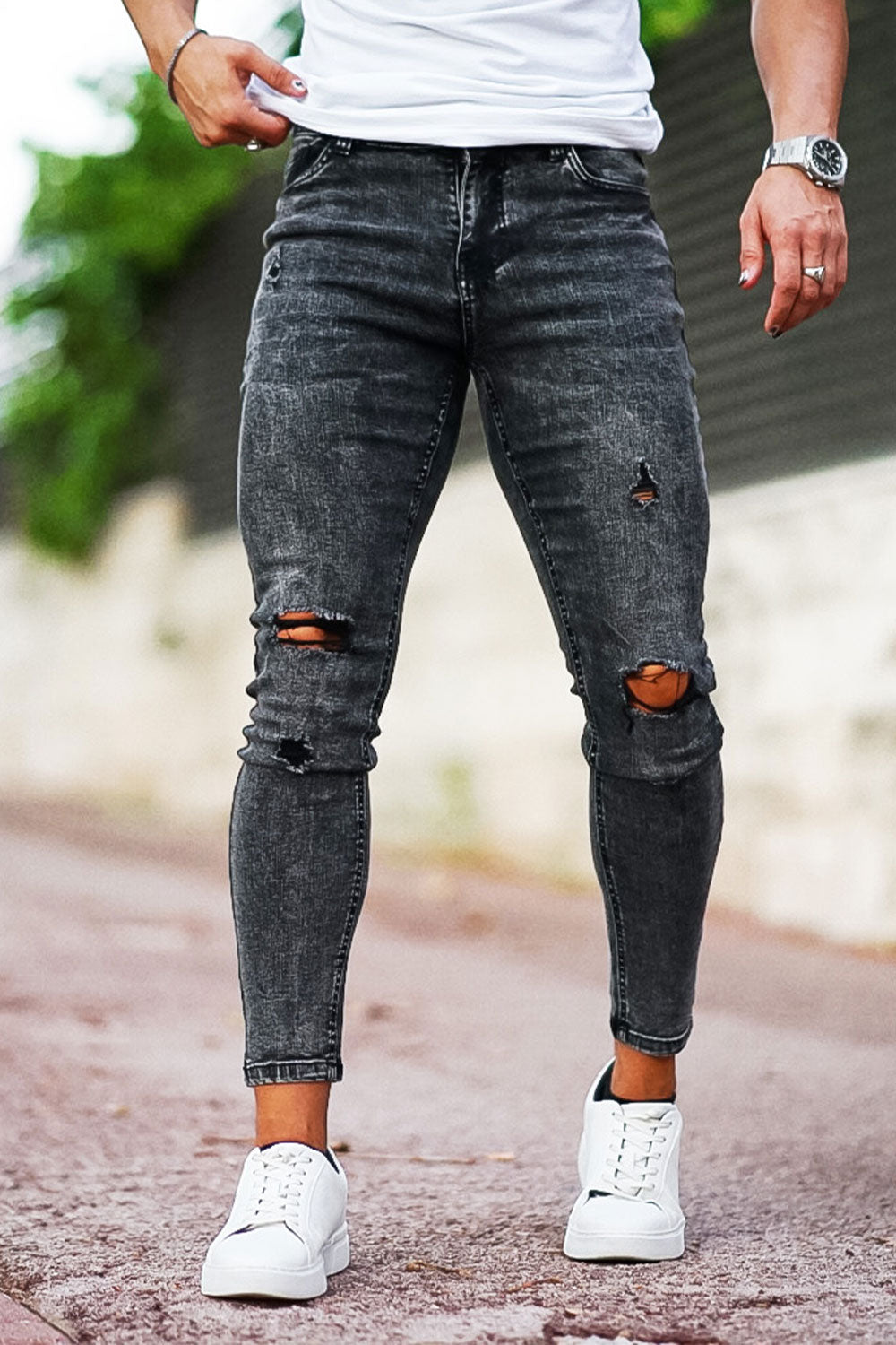 high waisted ripped skinny jeans