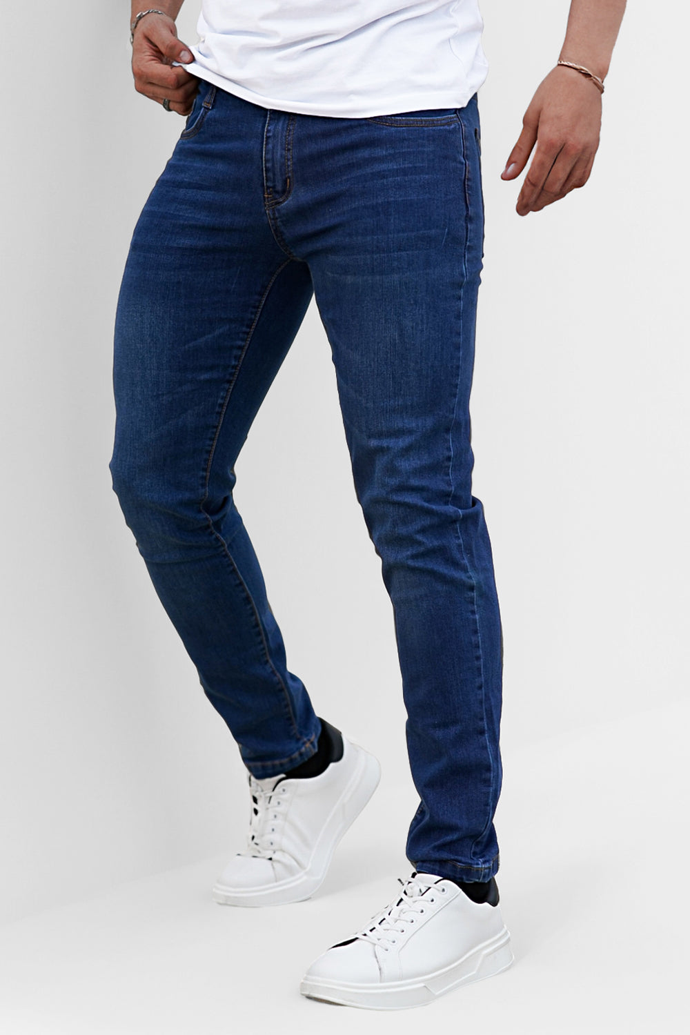 Marineblaue Stretch-Jeans