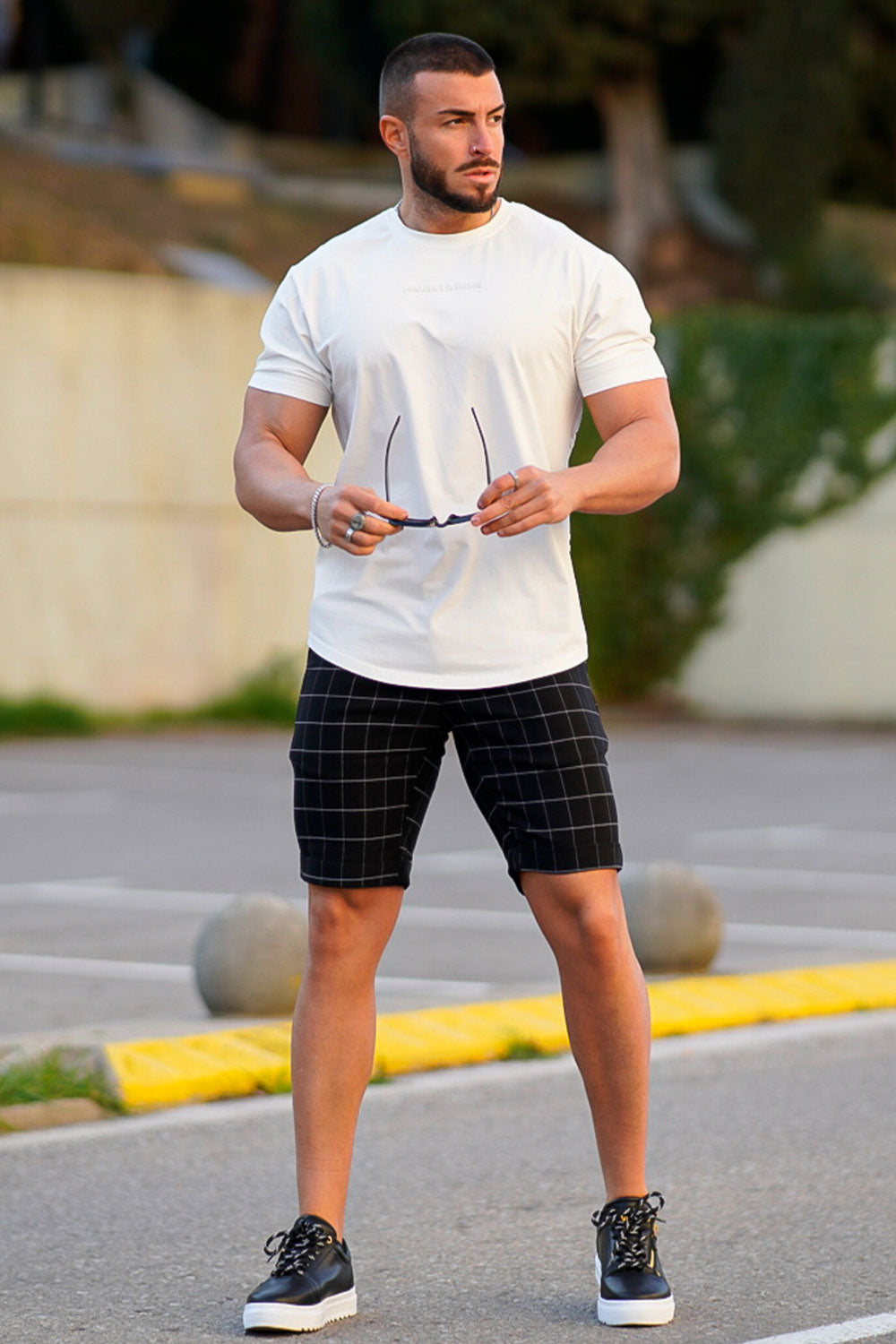 Gingtto Men's Casual Black Chino Shorts From the Office to the Beach