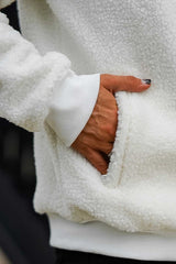 Camisola de homem sobre lã polar tricotada